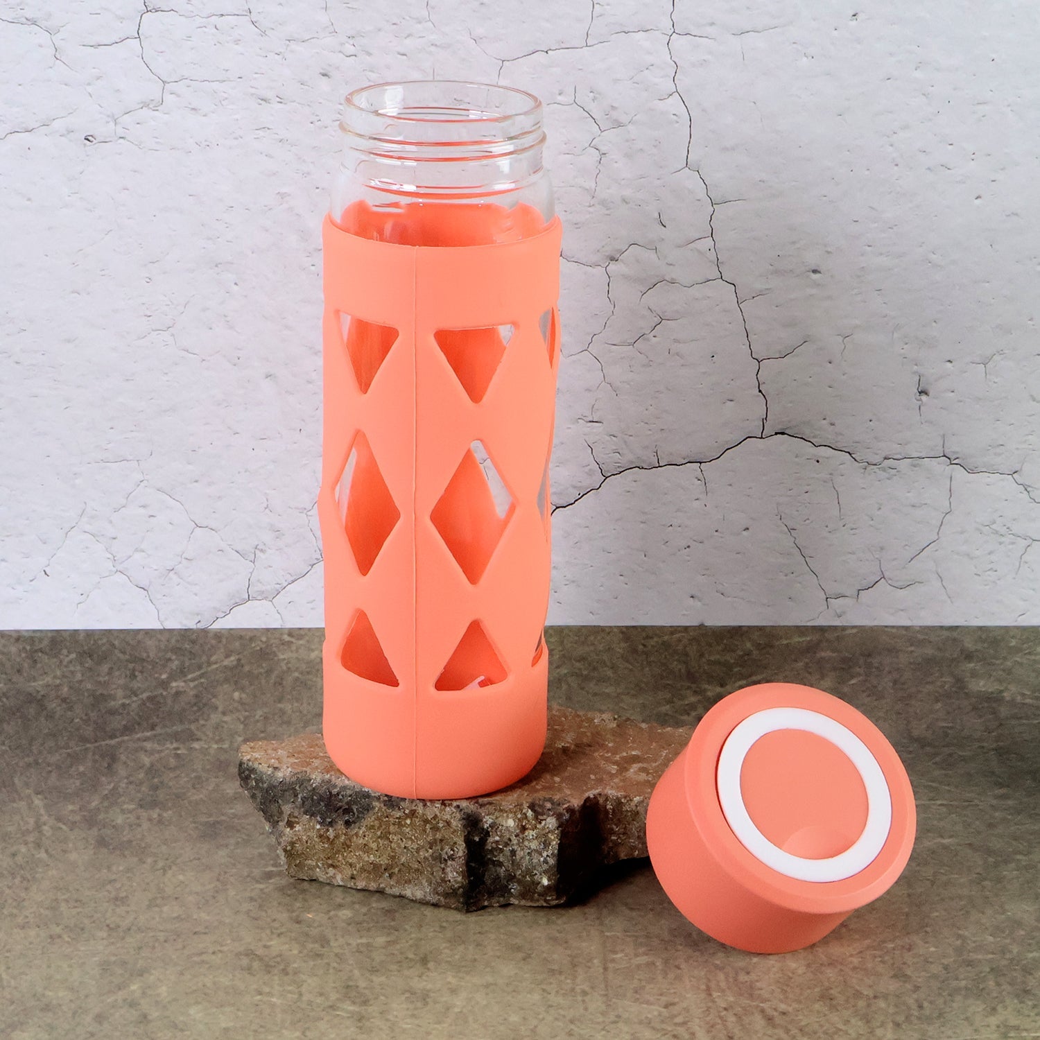 Glass Water Bottle with Protective Sleeve - (1 Pc / 480 ML) Glass Water Bottle with Protective Sleeve - (1 Pc / 480 ML)